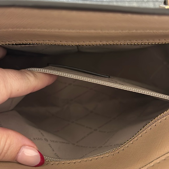 Michael Kors bag - Picture 6 of 7